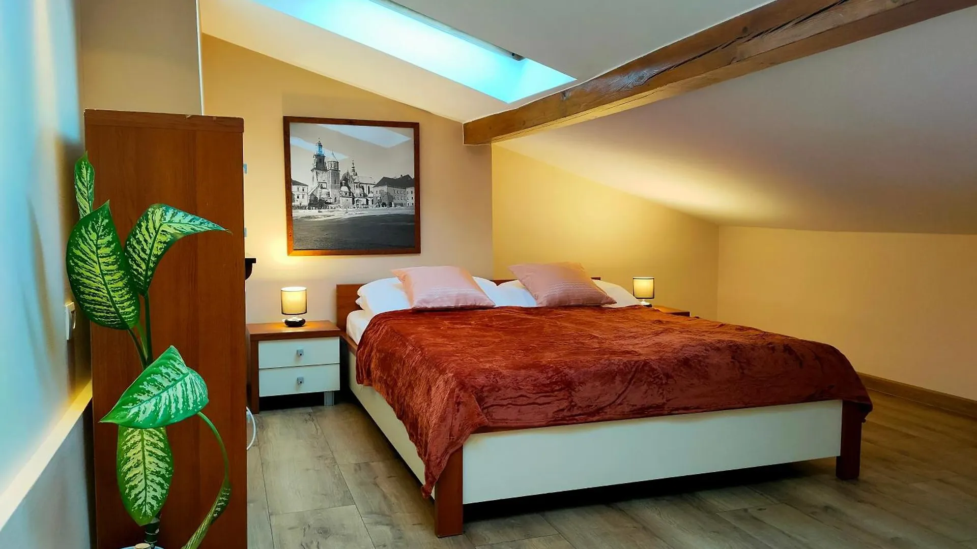 Krakow Old Town Apartment