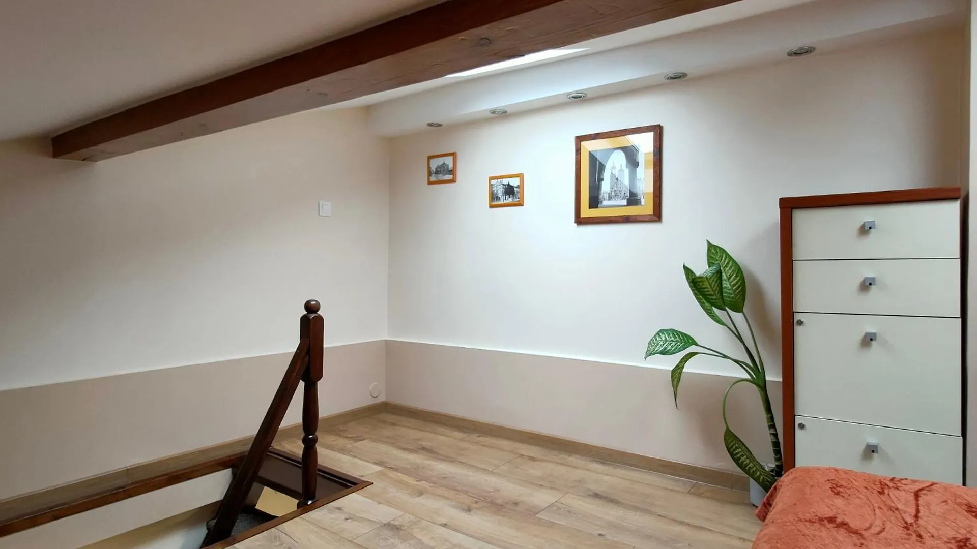 Krakow Old Town Apartment ポーランド